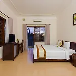 Bach Dang Hoi An Hotel