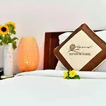 Bach Dang Hoi An Hotel