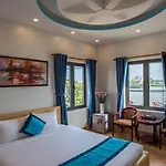 Minh An Riverside Villa