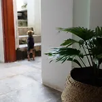 Mali Home 1