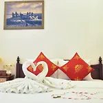 Nhi Nhi Hotel
