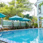 Magnolia Garden Villa