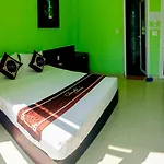 Chau Plus Homestay