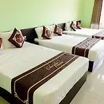 Chau Plus Homestay