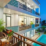 Tropical Garden & Pool Villa
