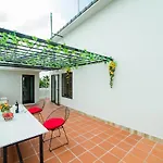 Nhu Y Homestay
