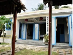 Local Beach Homestay