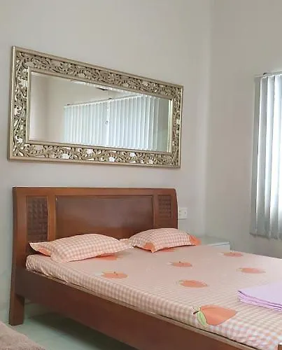 Nha Nghi 218