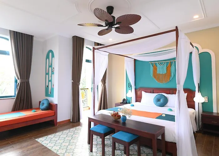 De\'Colore Villa Hoi An