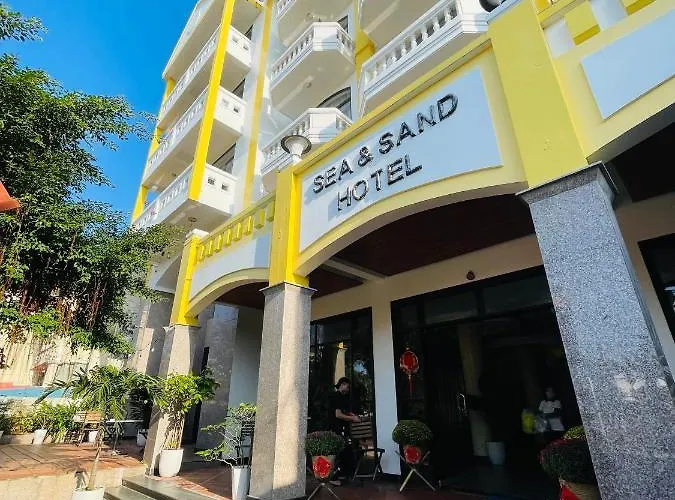 Sea And Sand Hotel