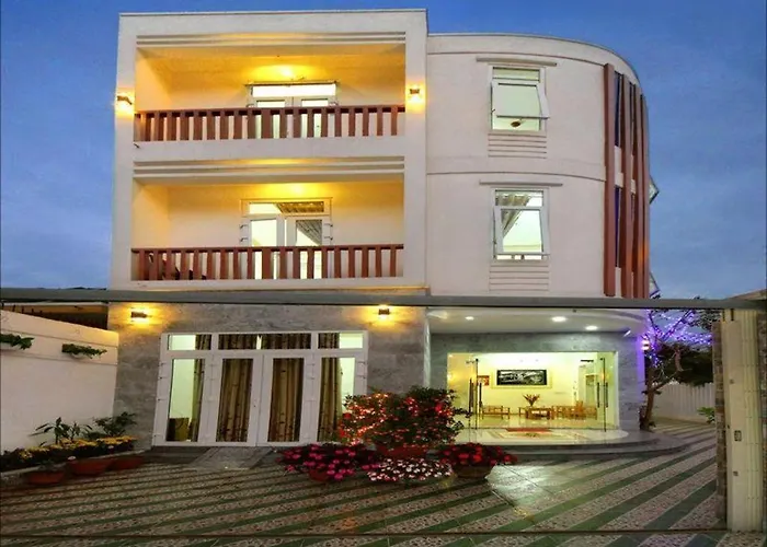 Center Homestay