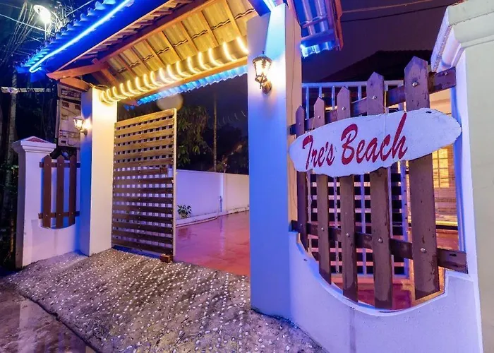 Tre\'S Beach Homestay