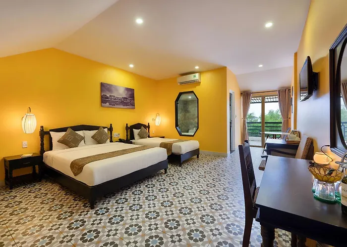 Golden Bell Homestay