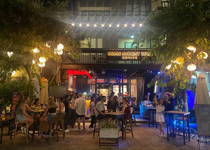 Hoi An Ancient Town Hostel & Bar