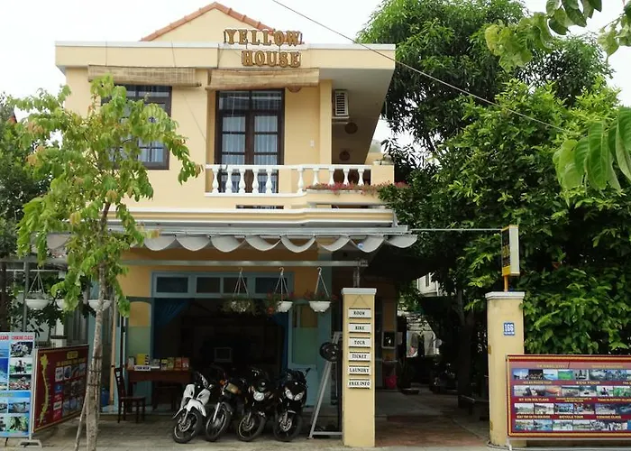 Yellow House Homestay