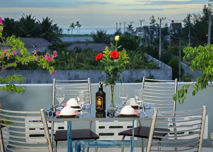 Hoi An Sea Sunset Villa & Bar
