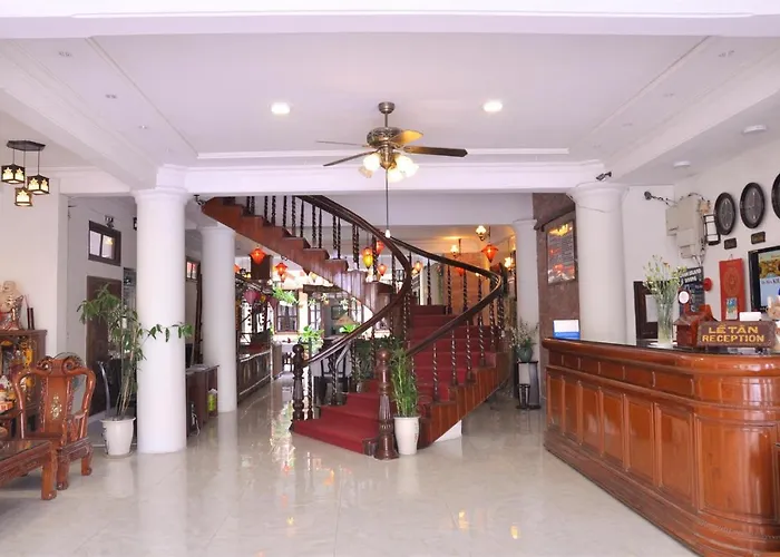Nhi Nhi Hotel
