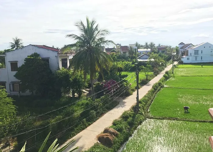 Chau Plus Homestay