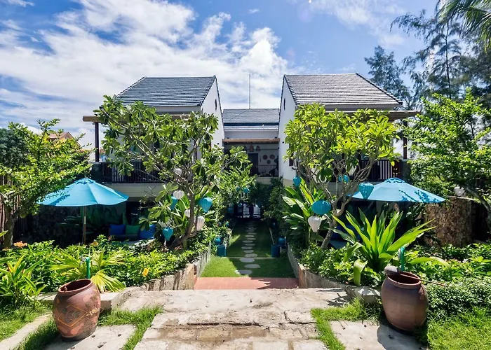 Five Rose Villas