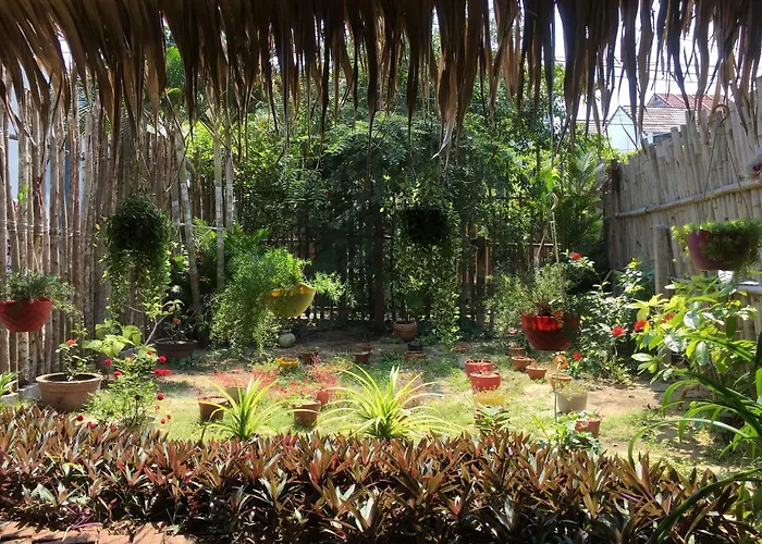An Bang Sunrise Beach Bungalow