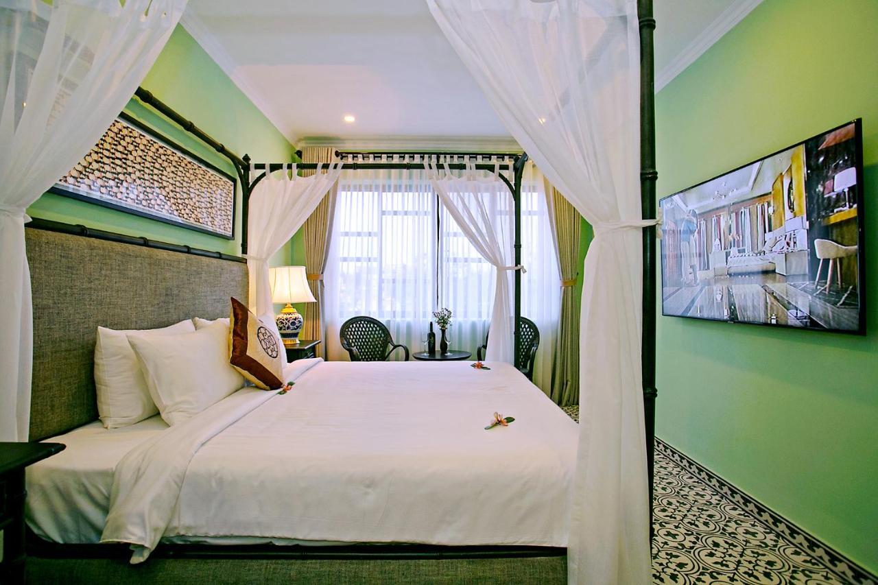 Oriental 4*
