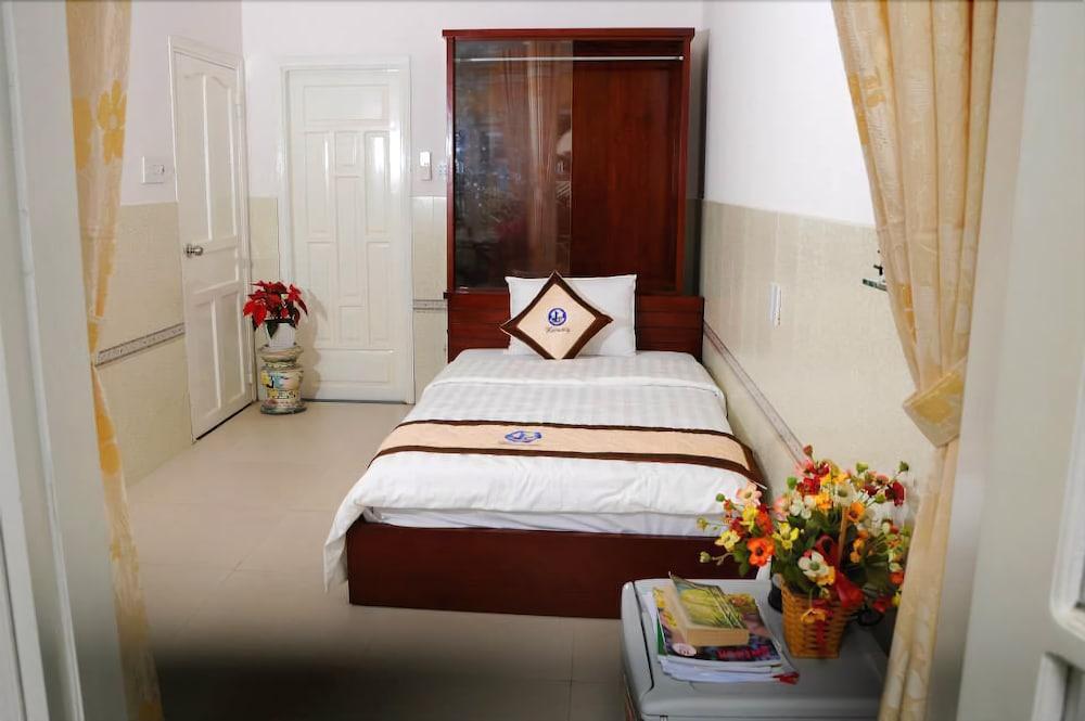 Ngo Apartment *