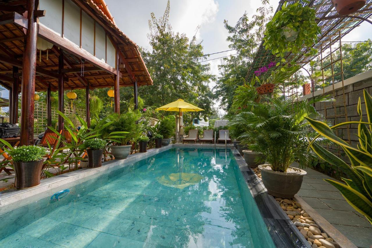 Hometown Villa *