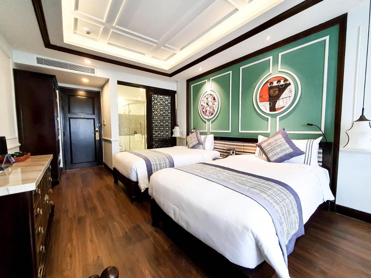 Le Pavillon Gallery & 4*