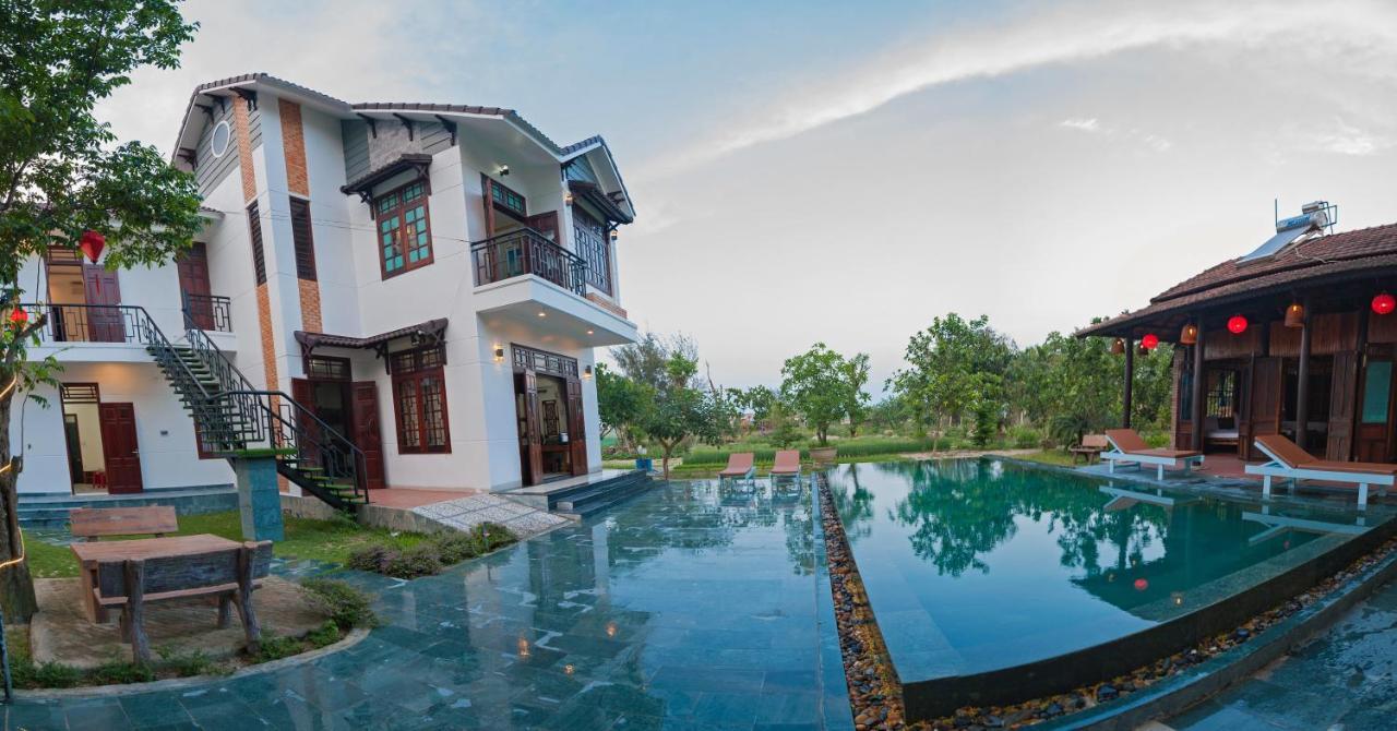 Tra Que Flowers Homestay