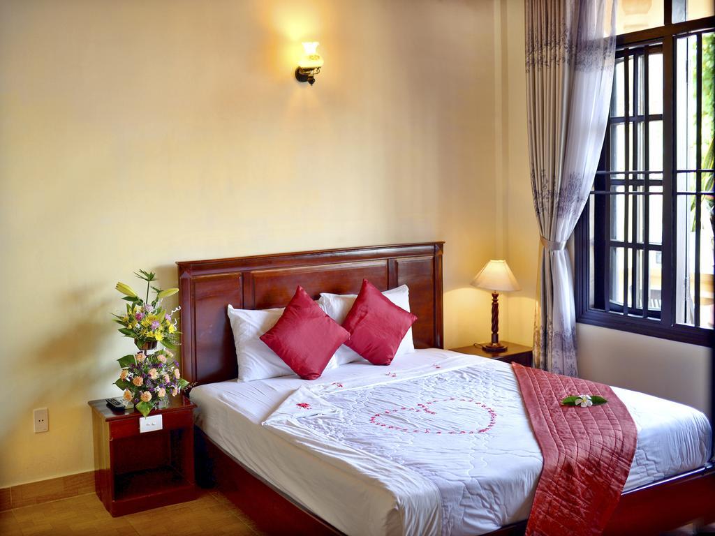 Huy Hoang River Hotel 3*
