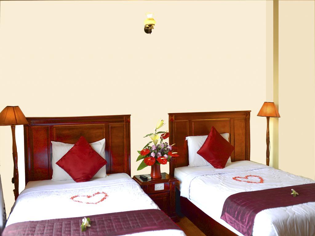Hotel Huy Hoang River