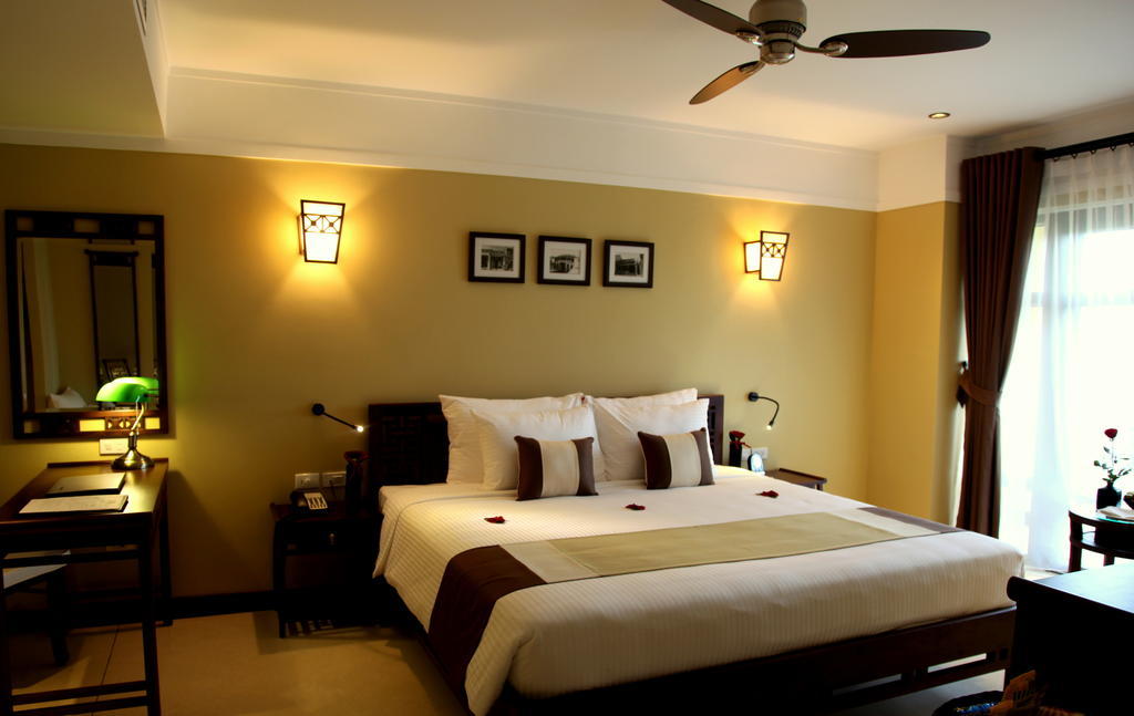 Essence & Hotel 4*