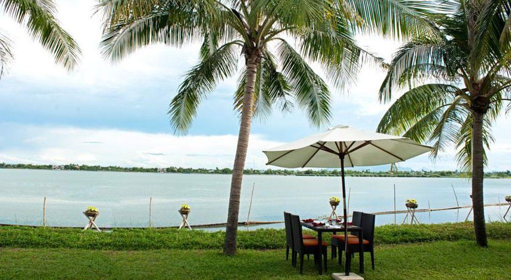 Vinh Hung Riverside & 4* Hoi An