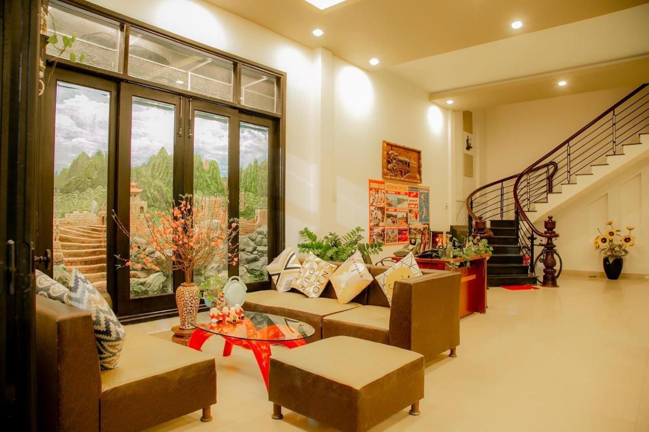 Bi's House