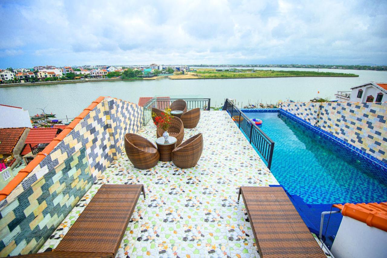 Rockmouse Centre River Hoi An