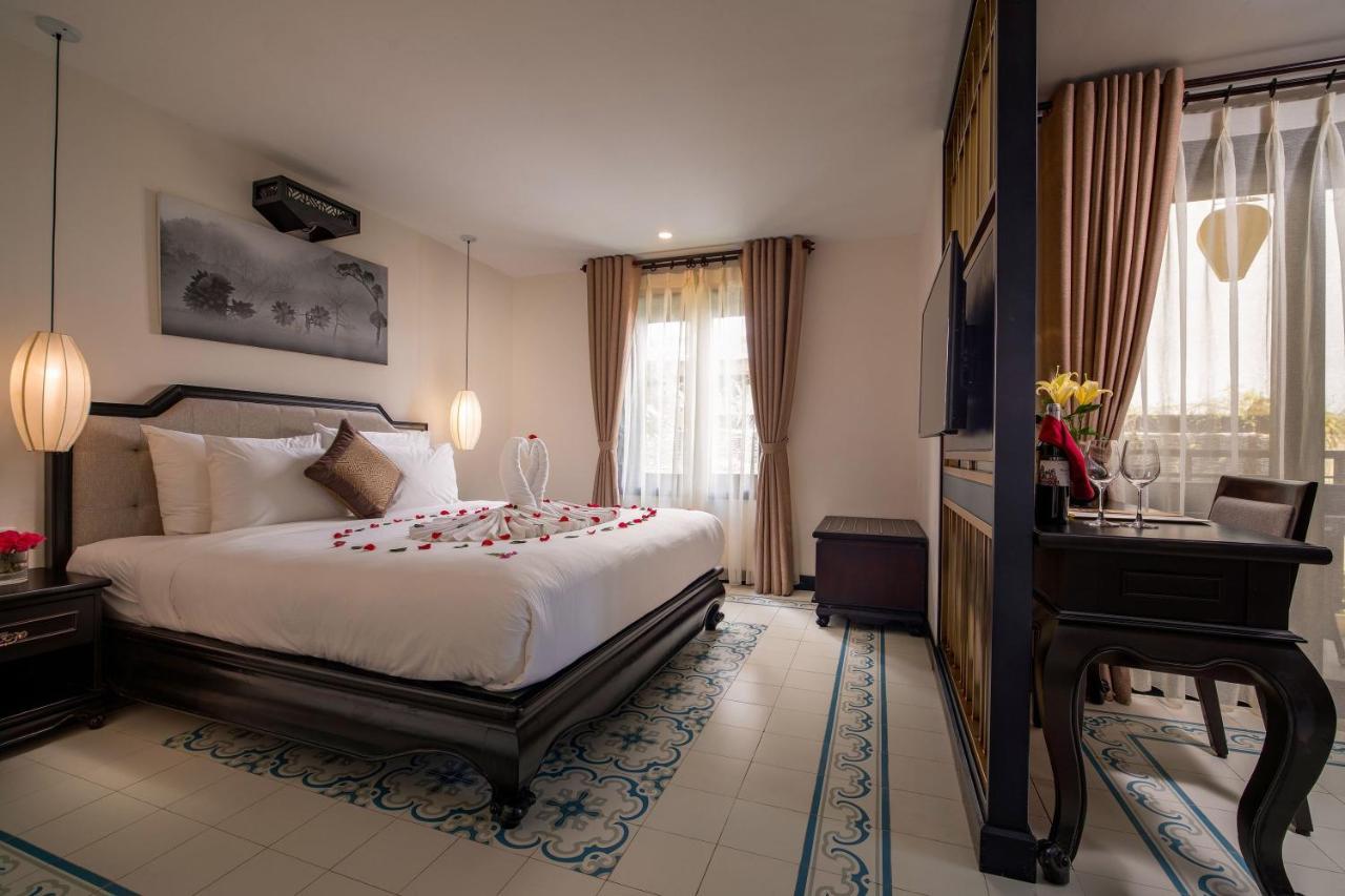 Hotel Silkotel 4*