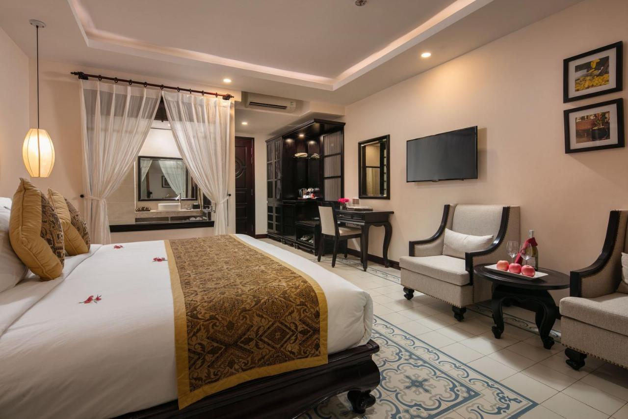 Hotel Silkotel 4*