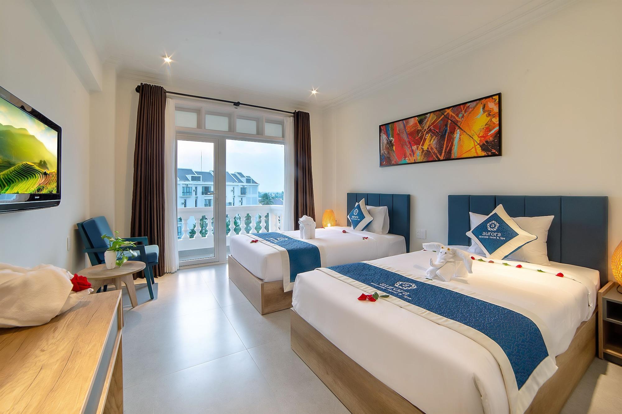 Hotel Aurora Riverside And 4*
