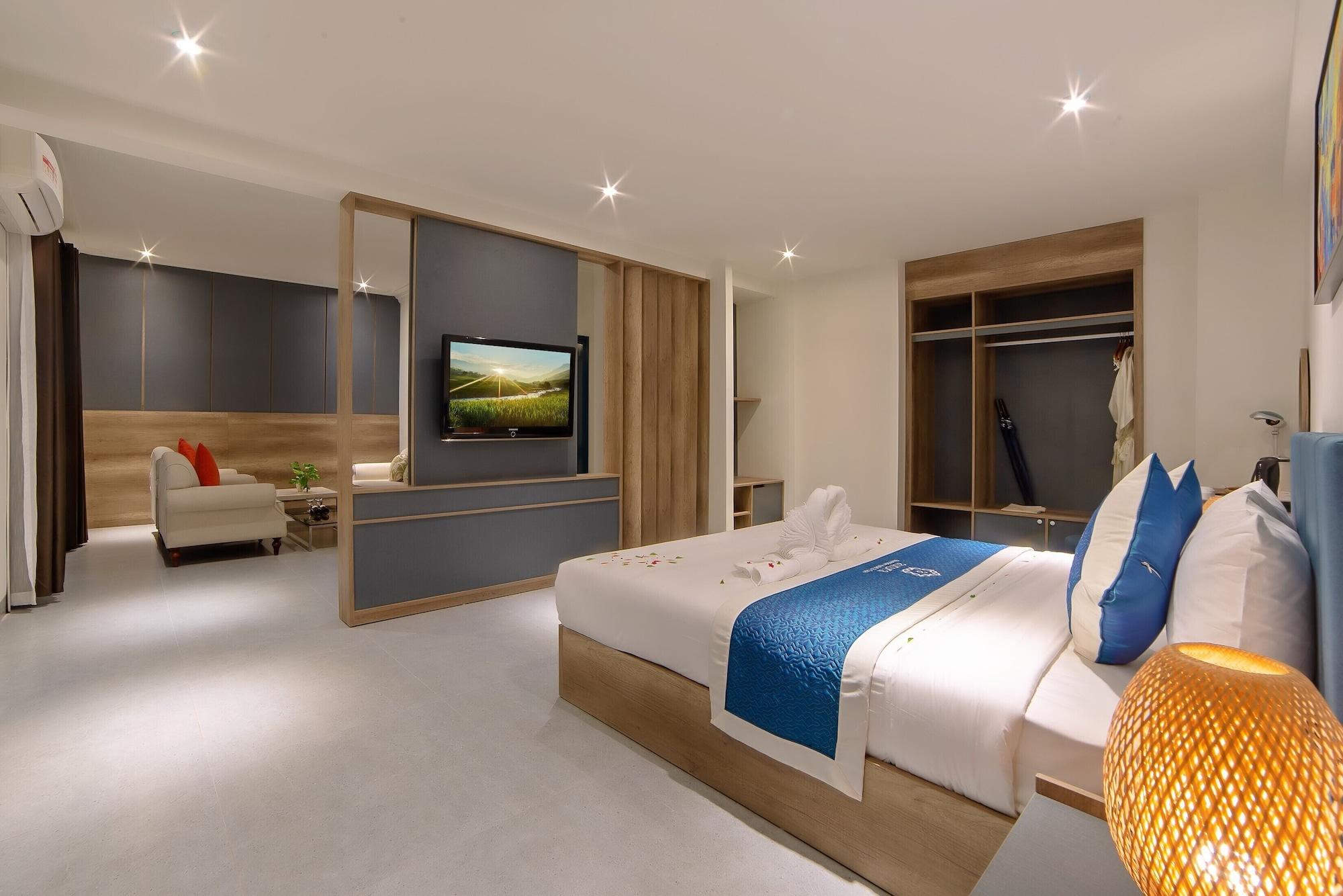 Aurora Riverside And Hotel 4*