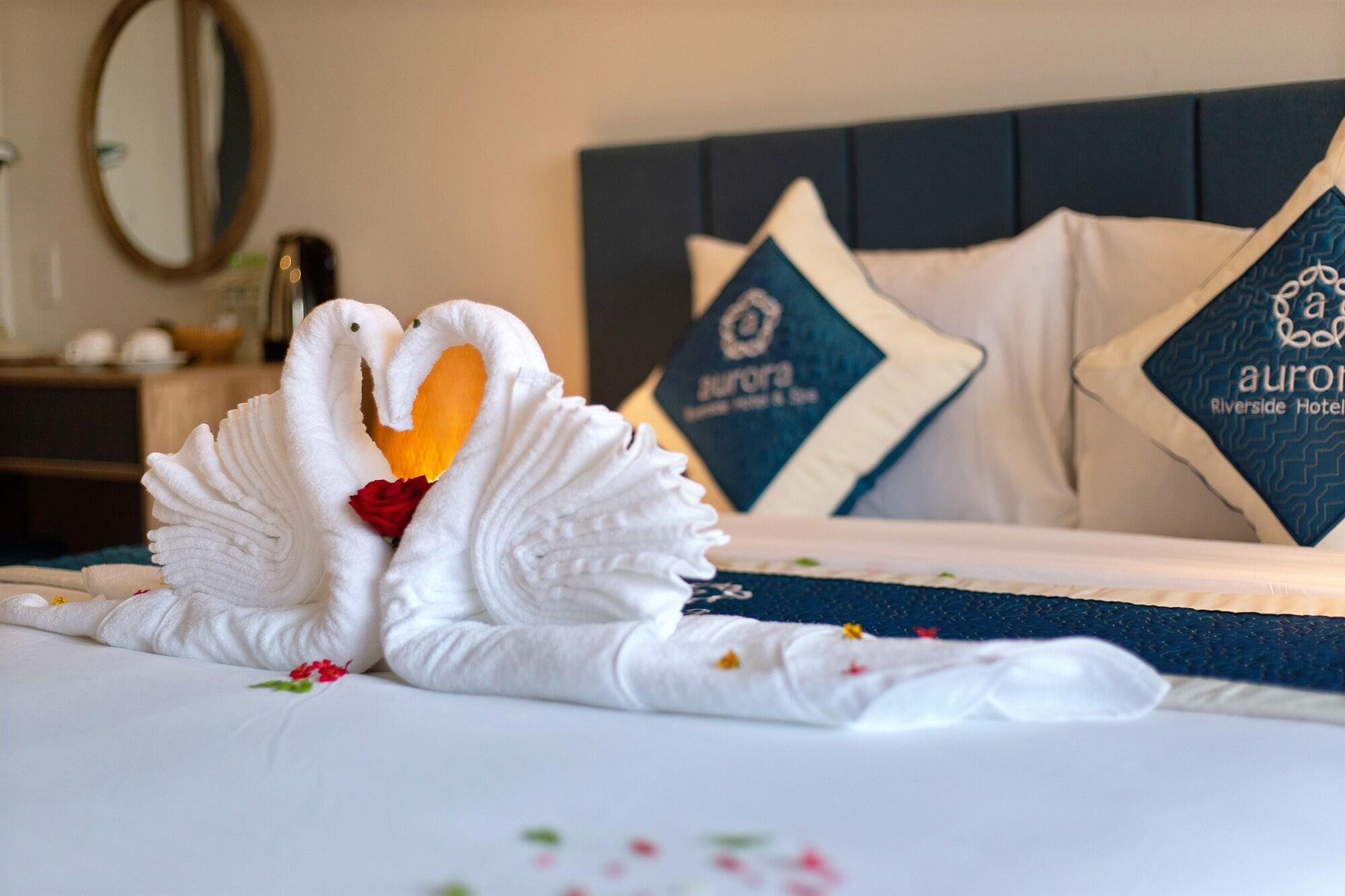 Hotel Aurora Riverside And