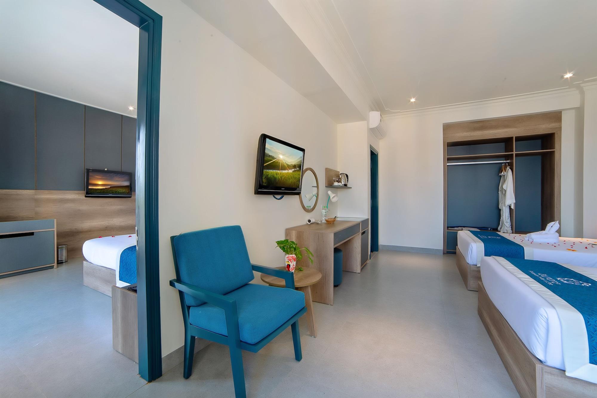 Aurora Riverside And Hotel 4*