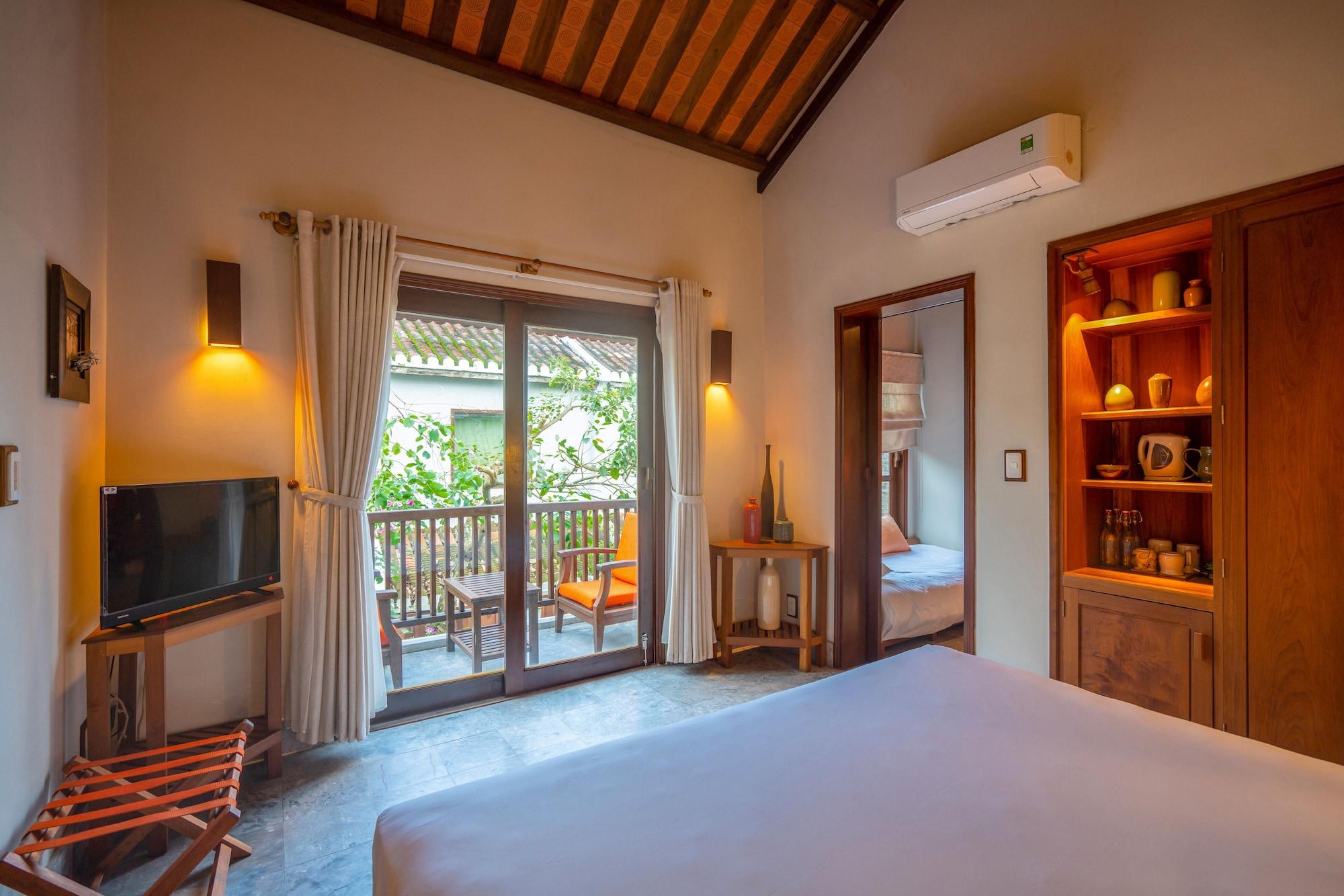 Chic - Retreat Hotel
