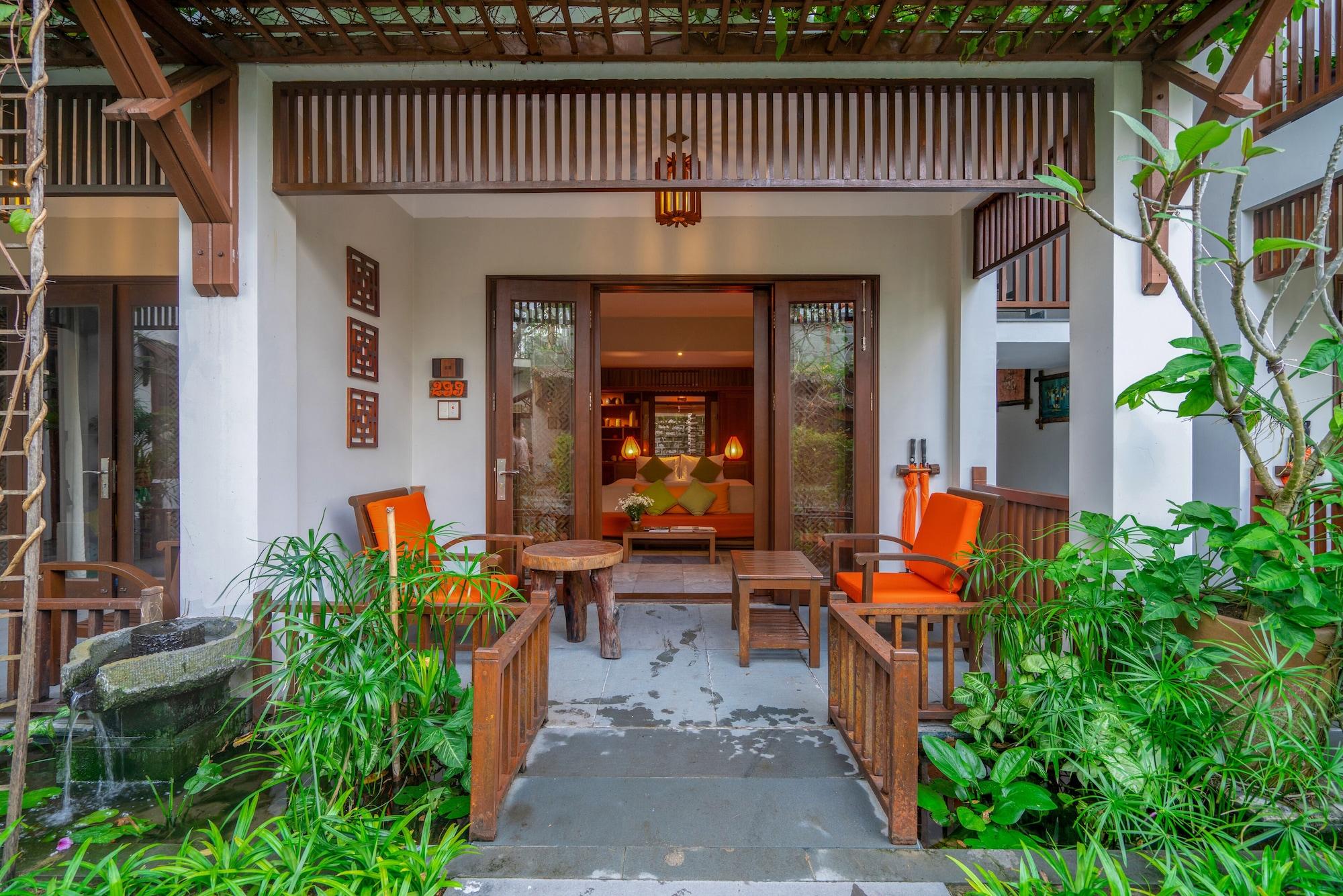 Hotel Chic - Retreat