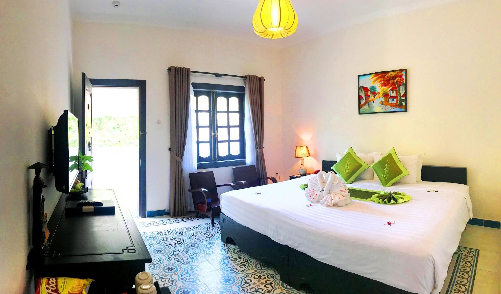 Muca Boutique & 4*