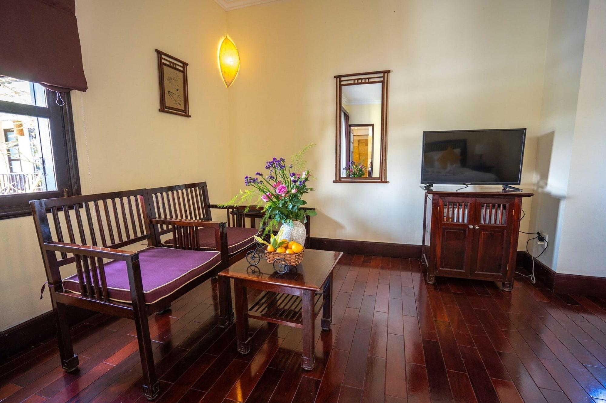 Resort Riverside & 4*