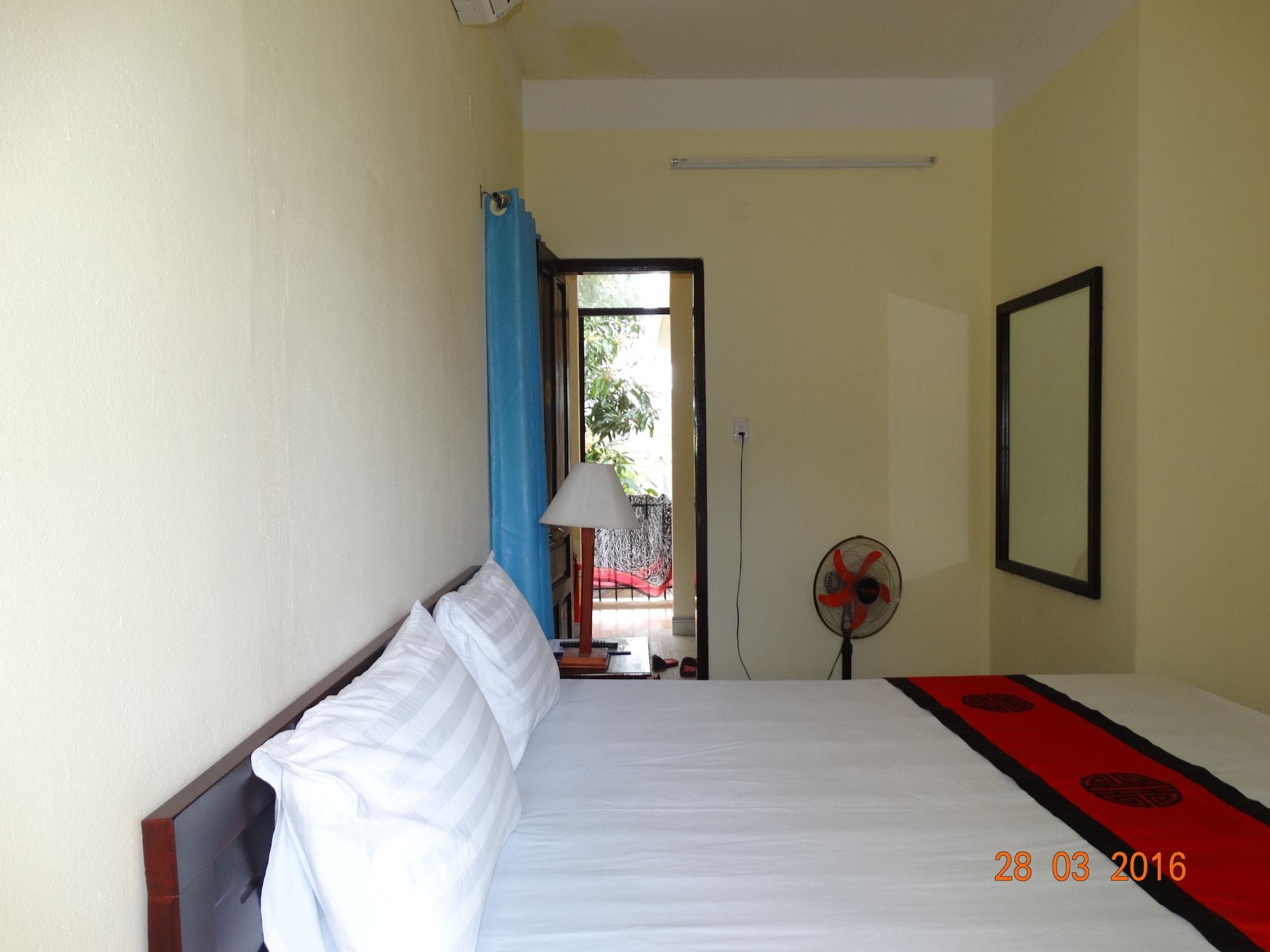 Yellow House Homestay Hoi An