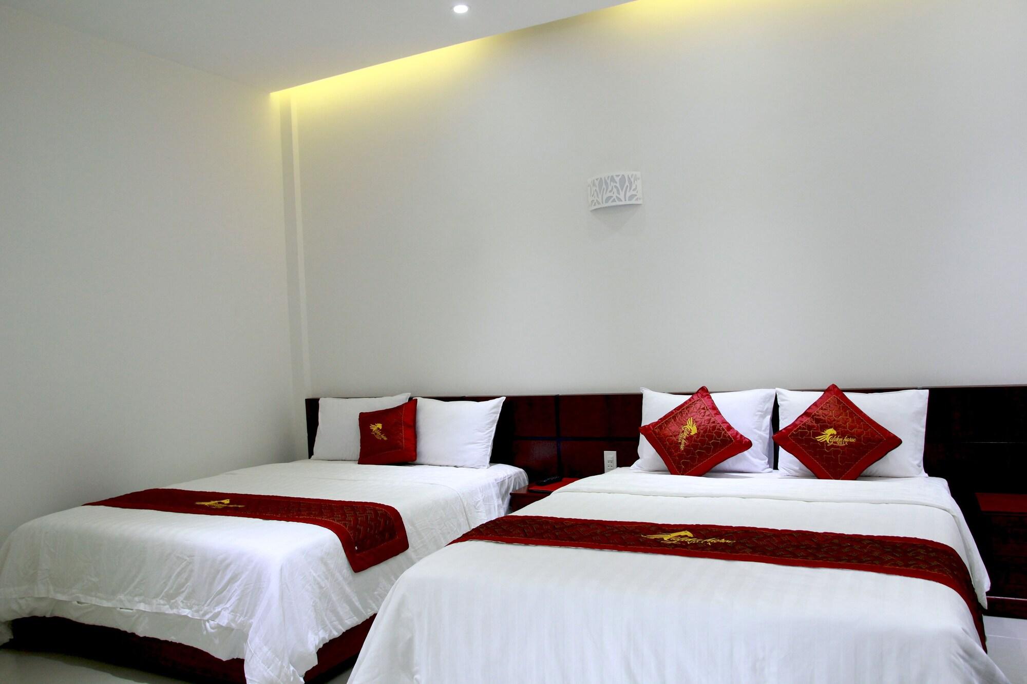 Golden Horse Villa *