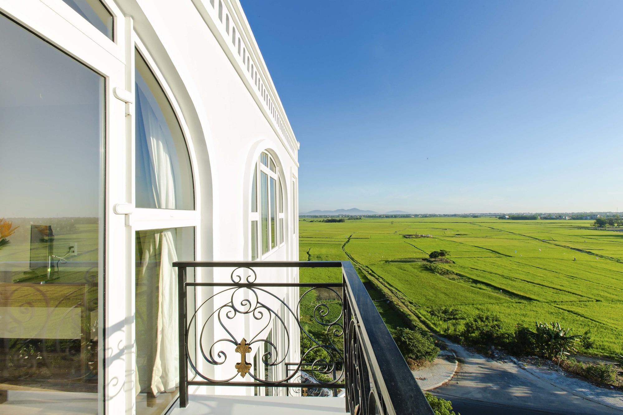 Hotel Lasenta Boutique Hoian 4*