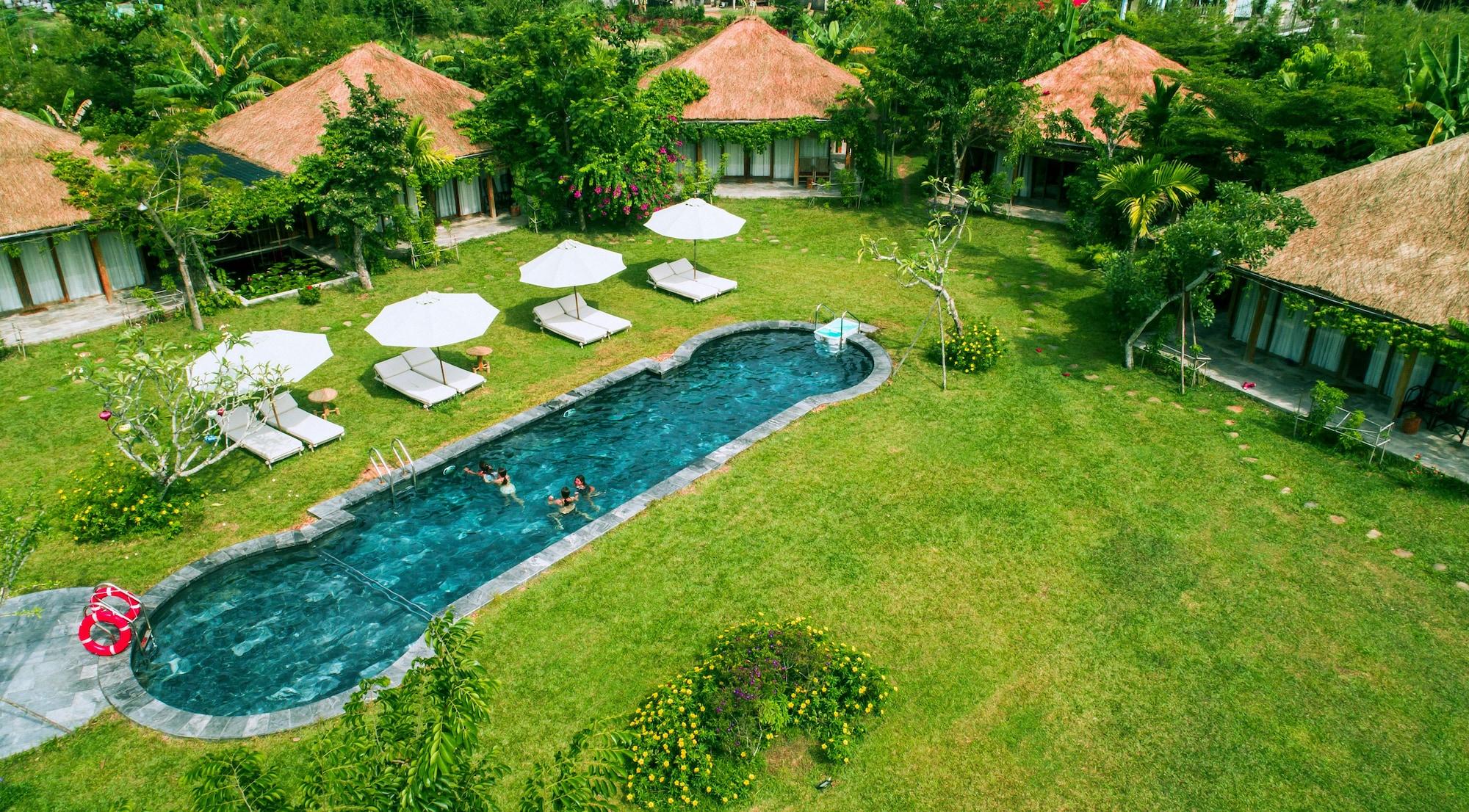 Allamanda Estate 4*