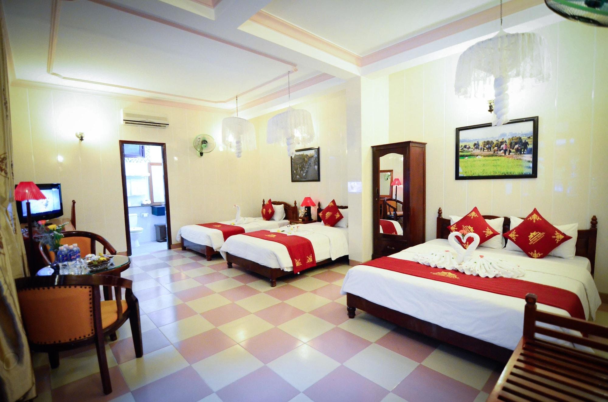 Hotel Nhi Nhi 3*